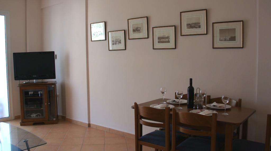 Santafemia Apartment Agia Efimia Bilik gambar