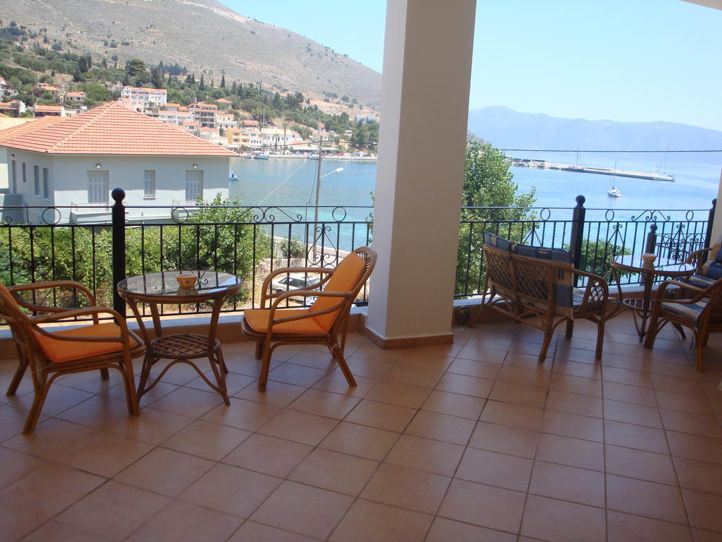 Santafemia Apartment Agia Efimia Luaran gambar