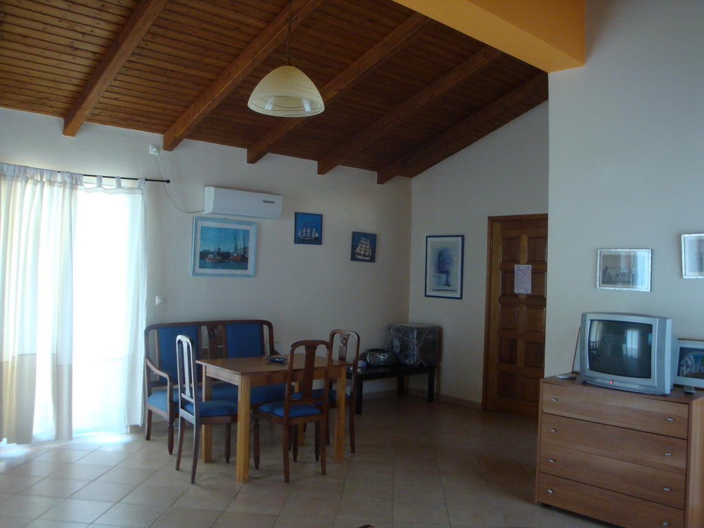 Santafemia Apartment Agia Efimia Bilik gambar