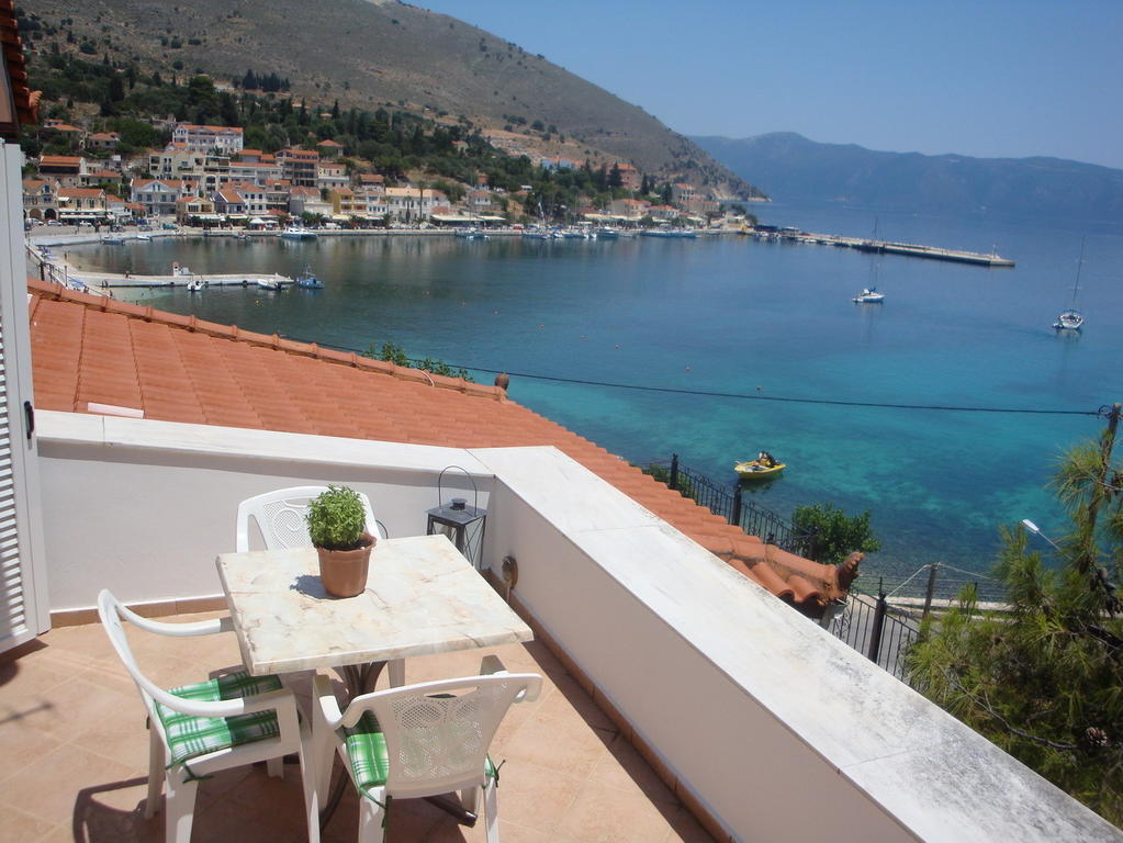 Santafemia Apartment Agia Efimia Bilik gambar